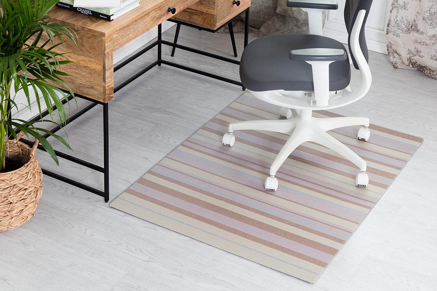 36x48 Jacquard Woven Low Pile Desk Mat